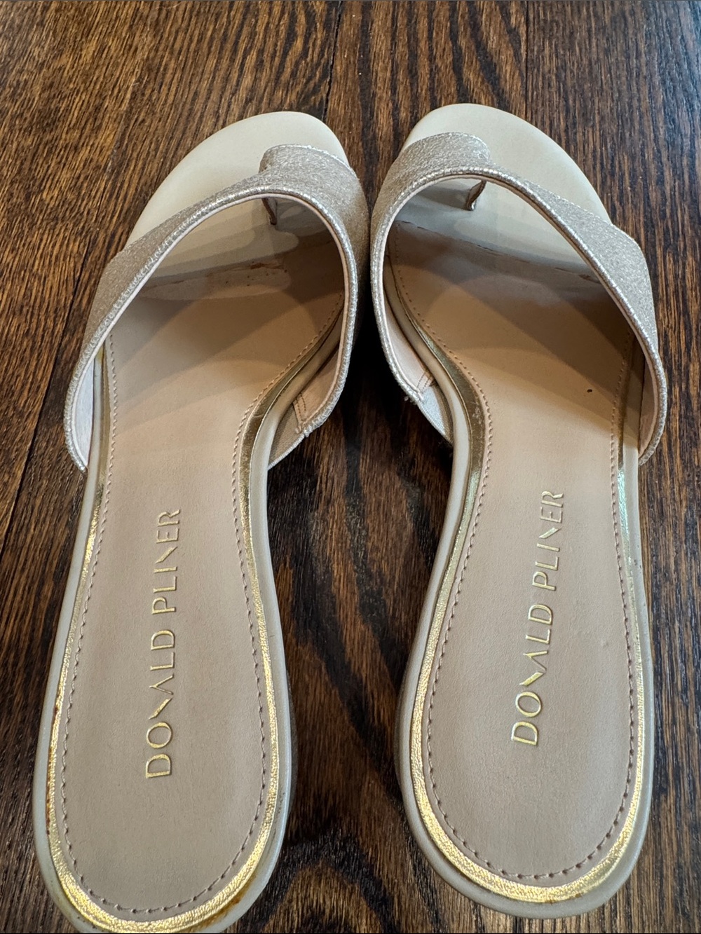 Donald J. Pliner sandals. Size 10 - Picture 5 of 7